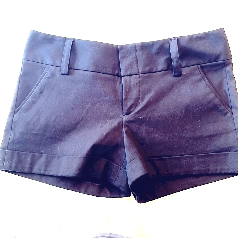 🌸NWOT🌸alice+olivia🌸Caddy Shorts🌸